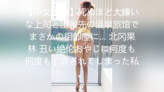 女友自拍用小怪兽自慰诱惑我