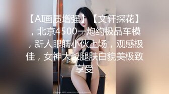 【新片速遞】&nbsp;&nbsp;双马尾萝莉美眉 把逼扒开 爸爸要射了吗我要受不了了 身材娇小白丝萝莉裙 被无套输出 操尿了 射了一小穴 [711MB/MP4/19:38]