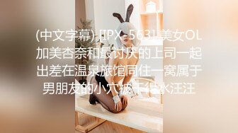 漂亮少妇 上位很会骑马技术不错 下马被大肉棒无套猛怼 骚叫不停 大奶子哗哗