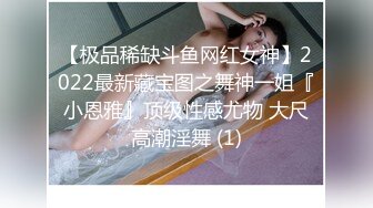 两个漂亮嫩妹子双飞，操着小骚逼，亲着熟女少妇的嘴，抓胸扣B！不要扣了