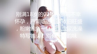 《顶级重磅极品反差》露脸才是王道！推特野性前卫刺青带环骚女网红【穿孔软糖】不雅私拍~乳环阴环鼻环~勾引路人过手瘾