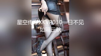 [MP4/ 690M] 中年夫妻酒店找单男玩3P双洞齐插完美露脸