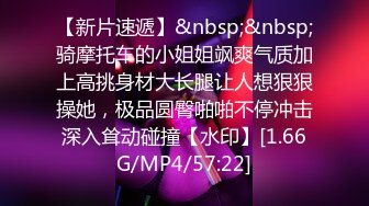 小可爱想男人却不敢开房偷偷带男人在自己家门口的楼道里做爱套子也没有在猛攻的引诱下直接被大鸡巴无套内射