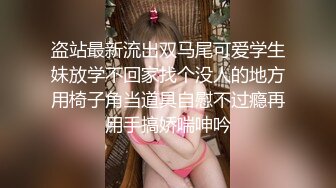 [MP4/ 55M]&nbsp;&nbsp;绿帽人妻 老公在旁边拍摄 看着自己白虎淫妻被两个男人玩弄 技超棒 这样的交你能顶住多久