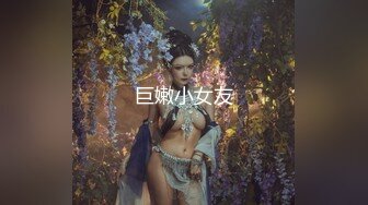 浴室里的缠绵，女友不停歇的口交体验