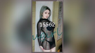 [MP4/ 2.32G] 甜美气质牙套妹和闺蜜4小时诱惑，毛毛浓密近距离特写舔逼，翘起屁股亲吻印满唇印