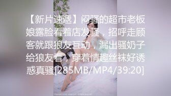 害羞的小仙女，早起直播化妆，由小萌妹比变成小仙女，萌萌的大眼睛，小笼包的乳房真可爱！